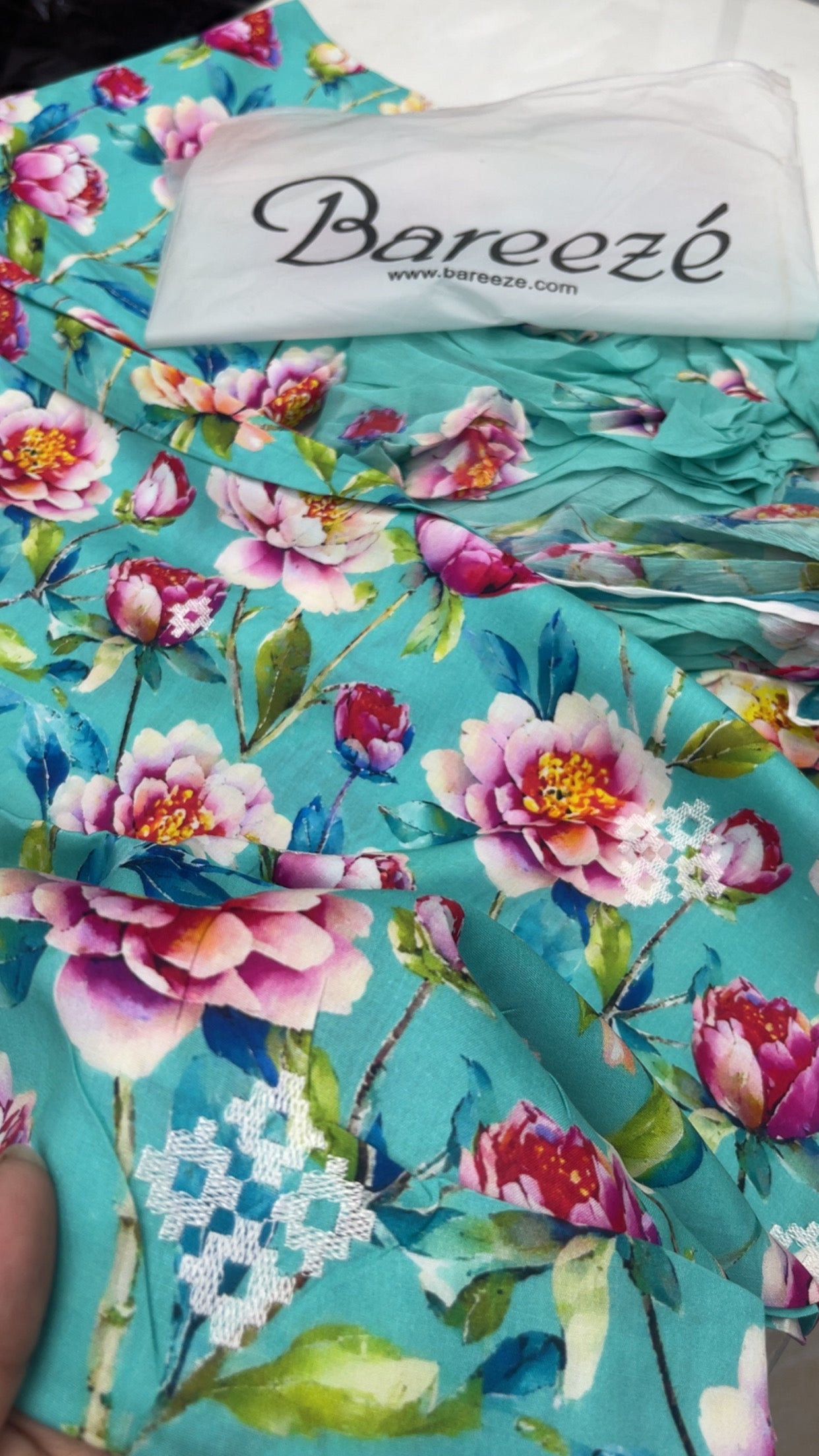 bareeze embroidered linen 03