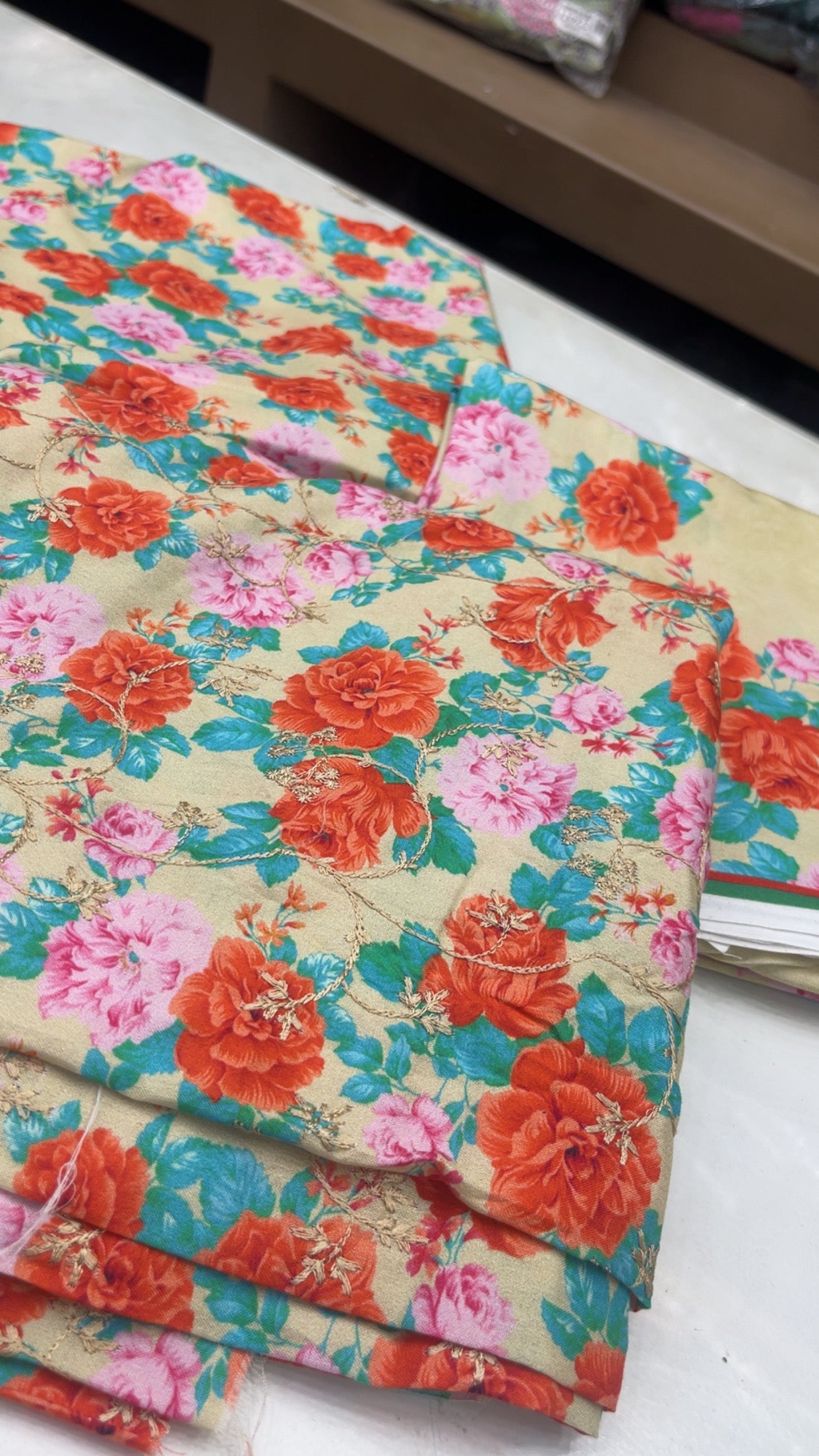bareeze embroidered linen 015