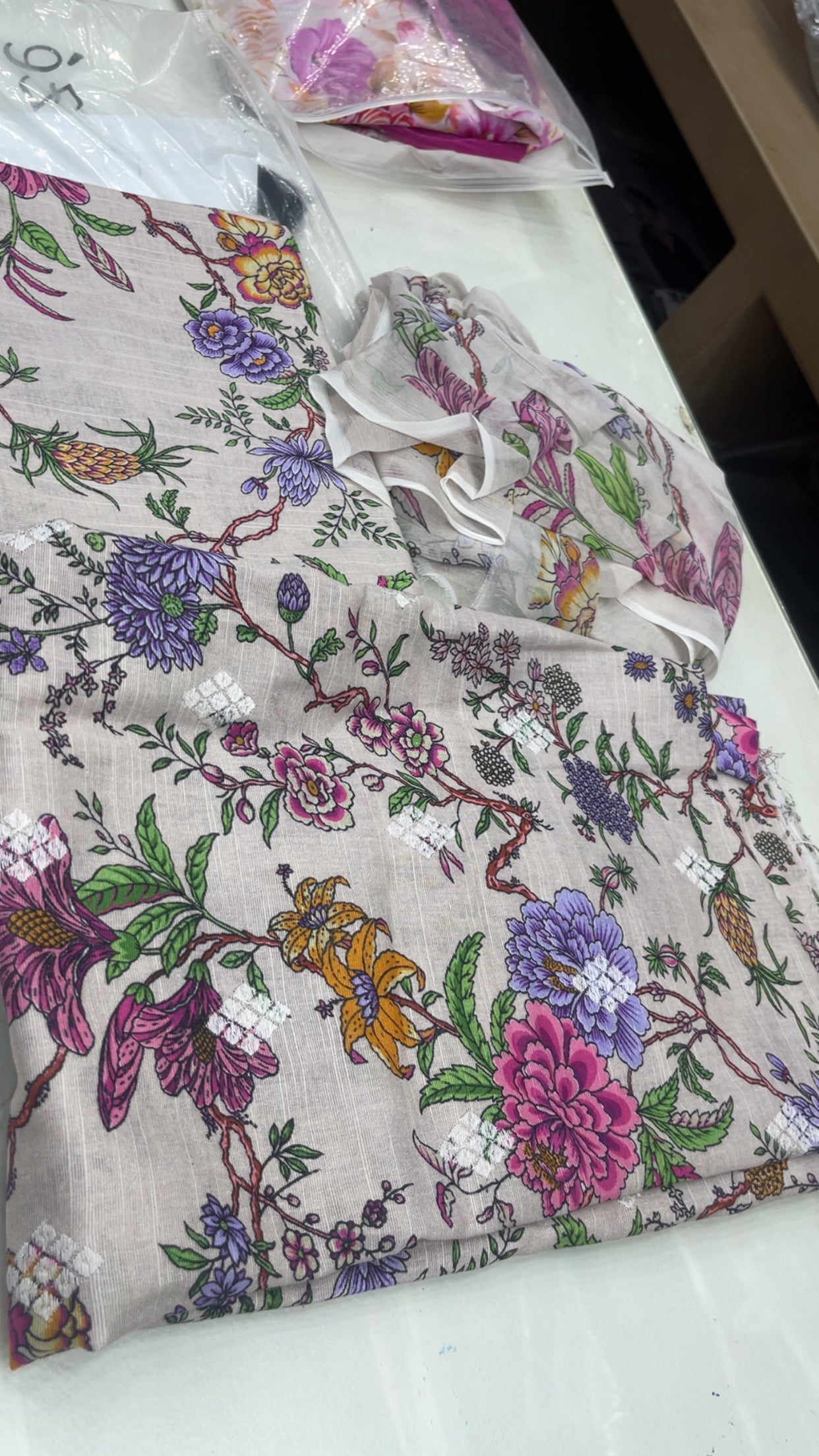 bareeze embroidered khaddar 023