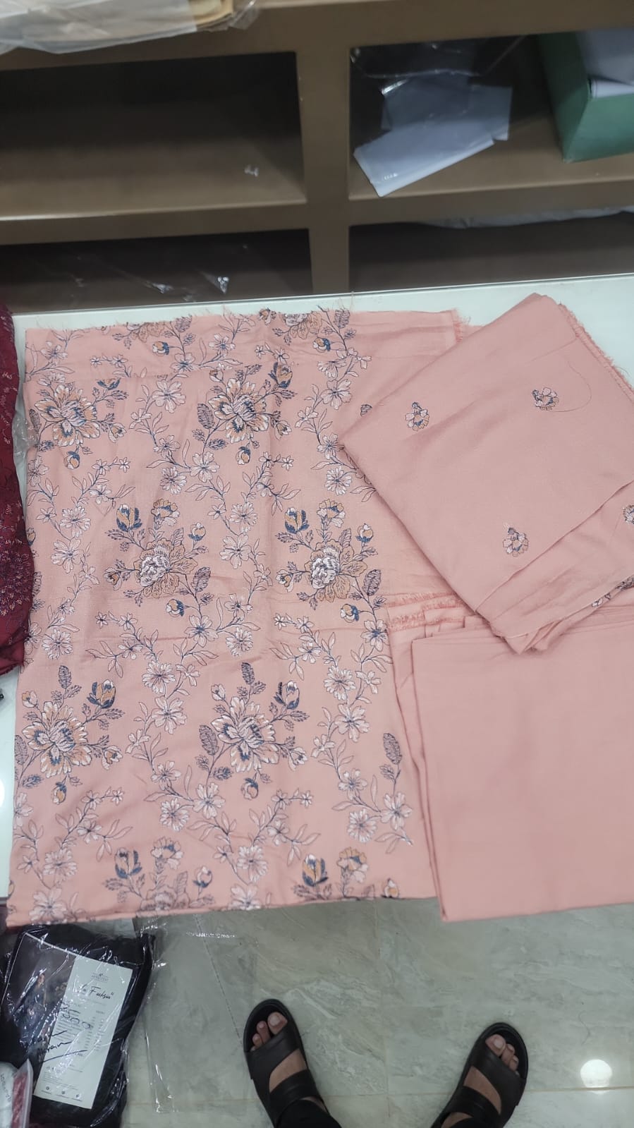 bareeze karandi with shawl 3pc.peach