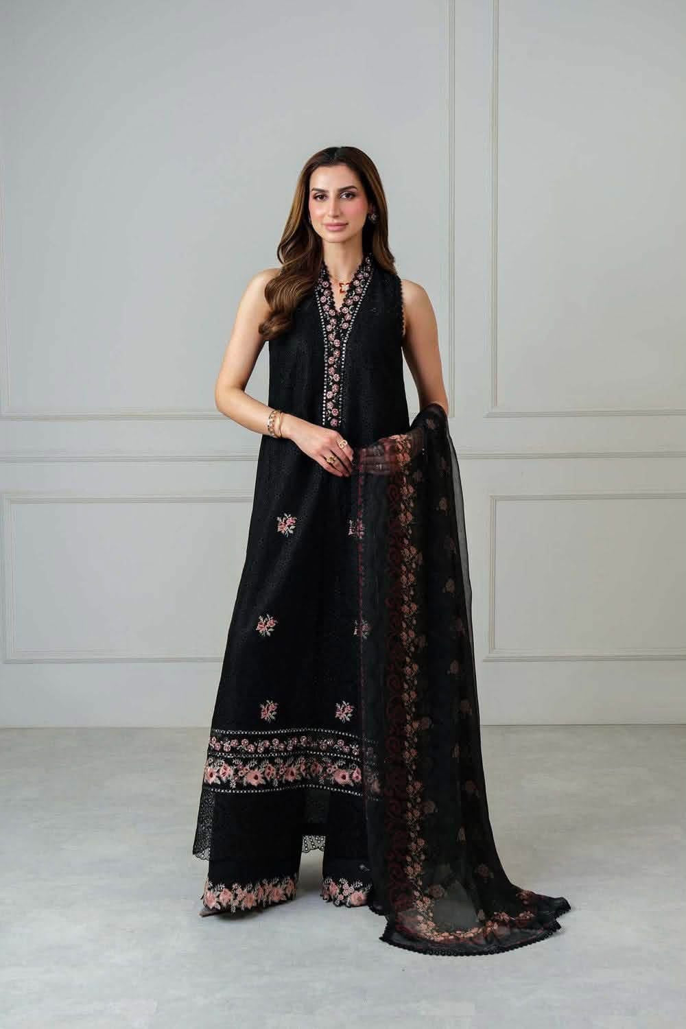 Noor bu sadia asad 2026 black.