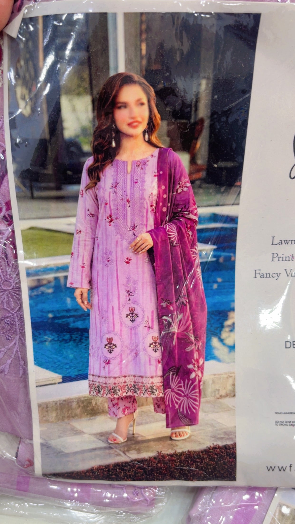 fantak lawn embroidered 2pc.