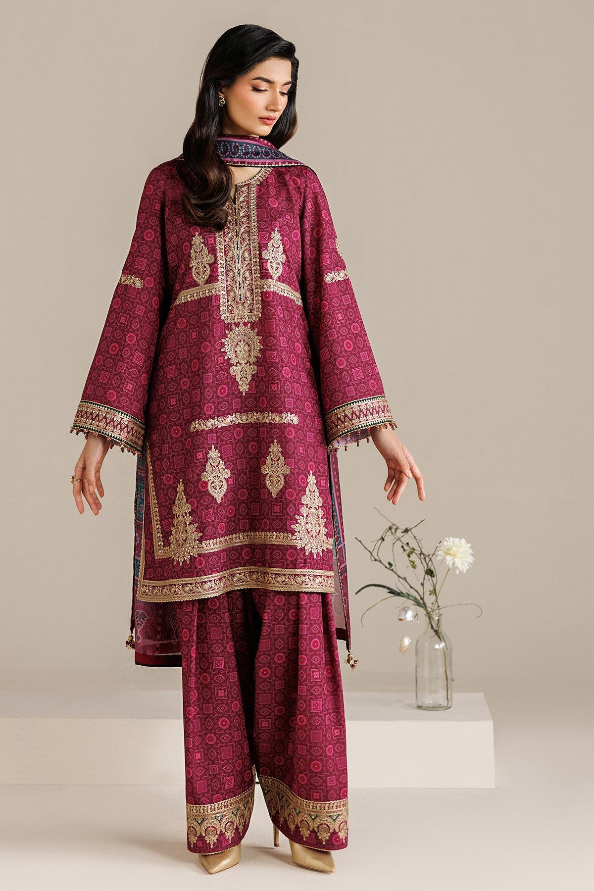 jazmin EMBROIDERED RAW SILK UR-7074 JZ