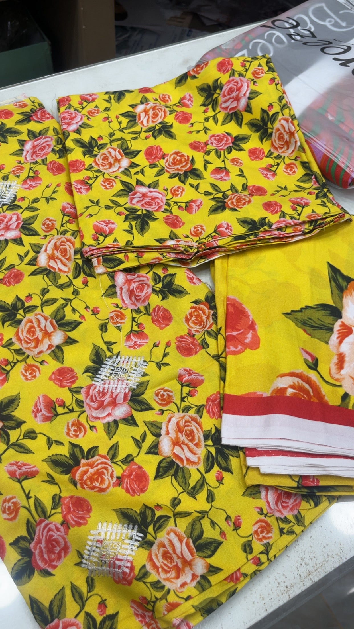 bareeze embroidered linen 011