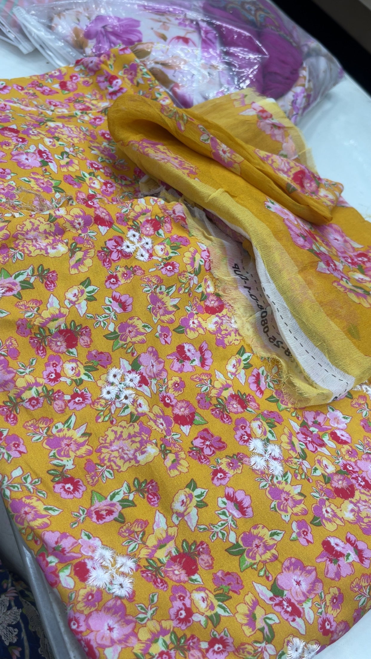 bareeze embroidered linen 016
