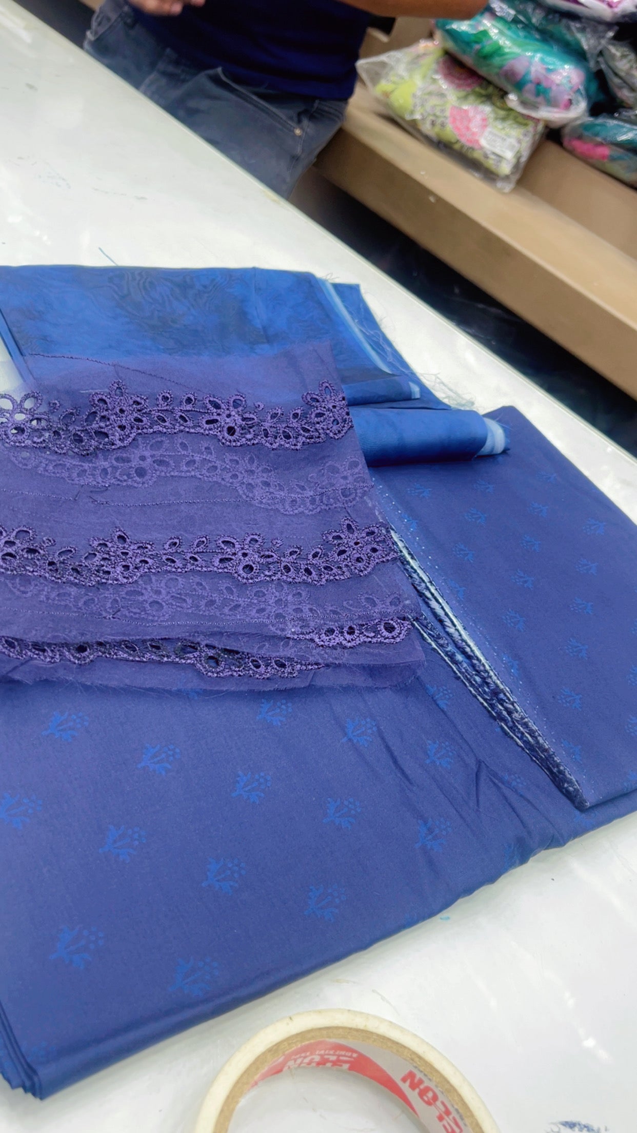 iznik blue