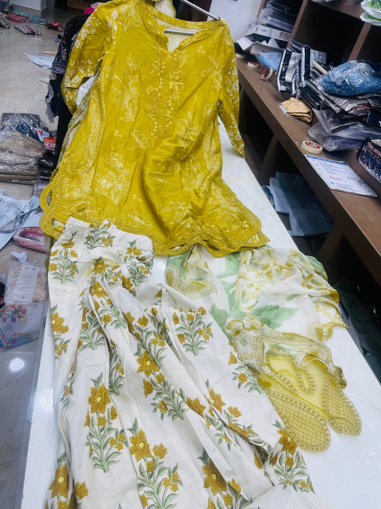 nureh stitched lawn
