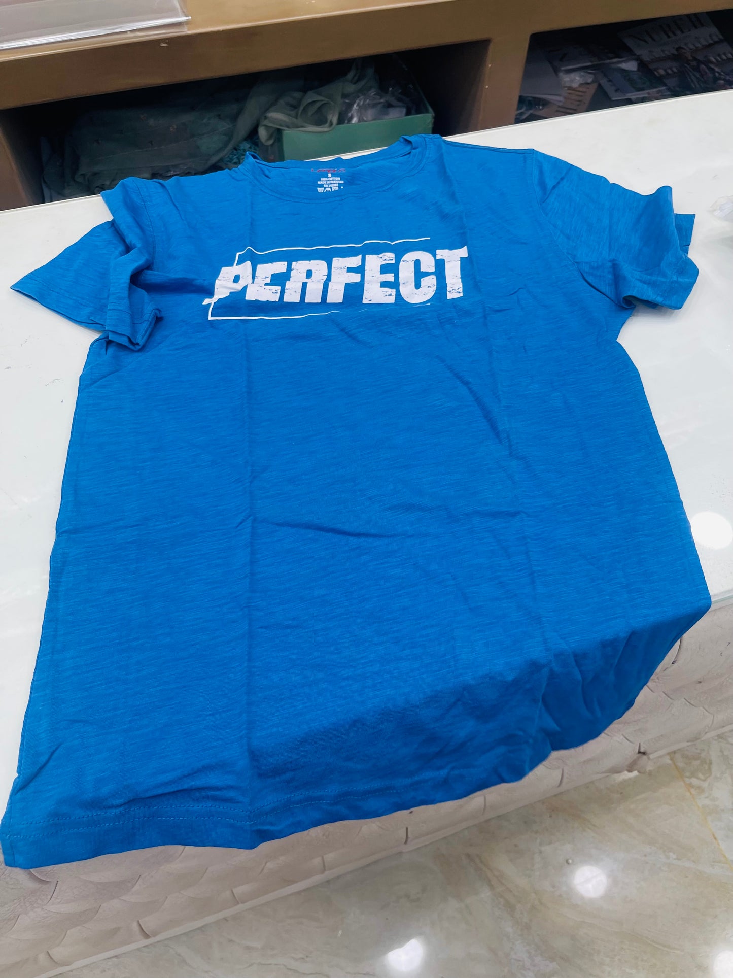 Men’s summer xs to small size shirt