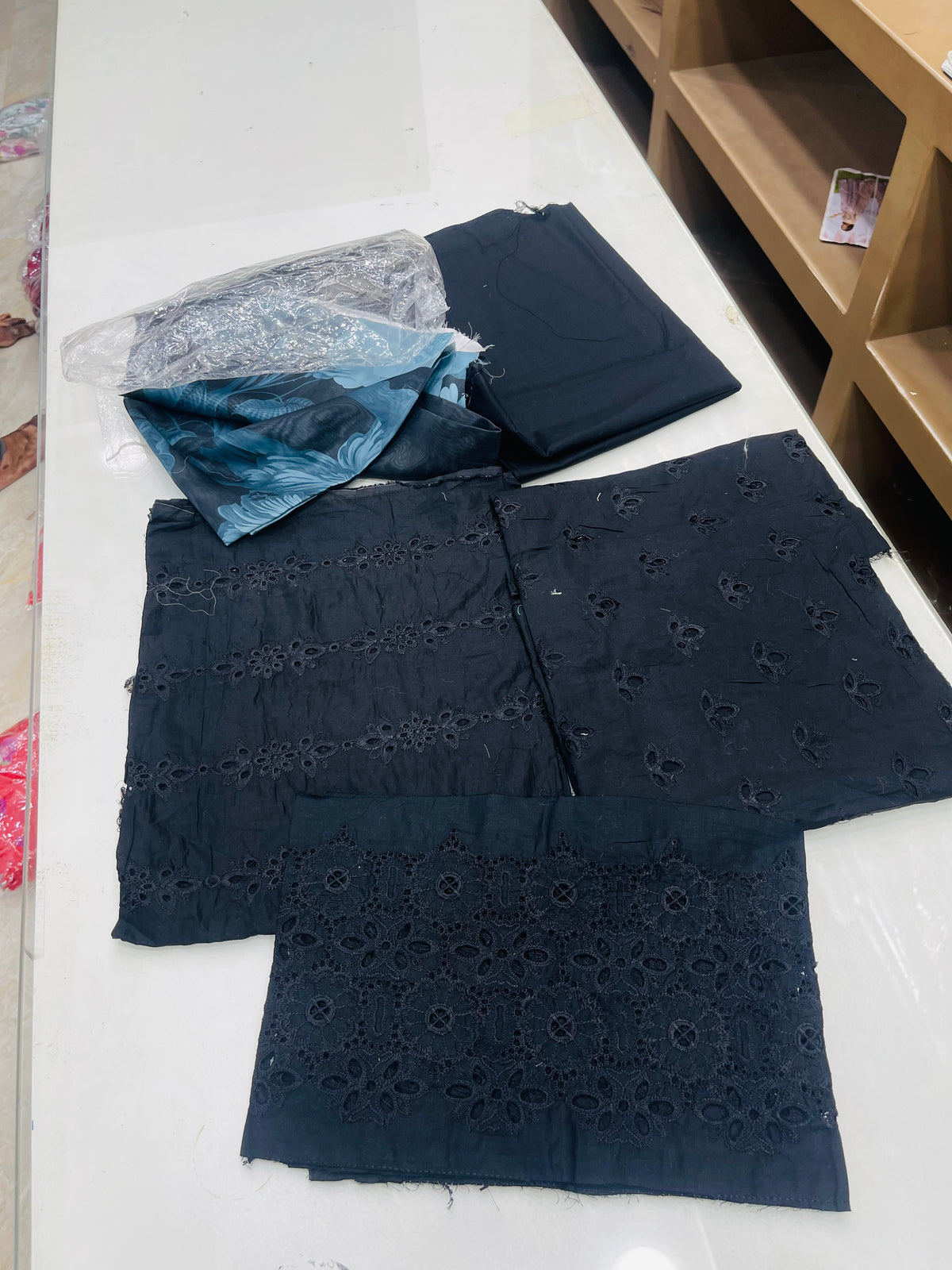 iznik lawnbfresh emb 3pc A