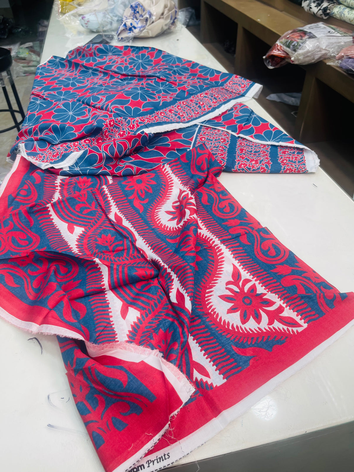 alkaram lawn 2pc.