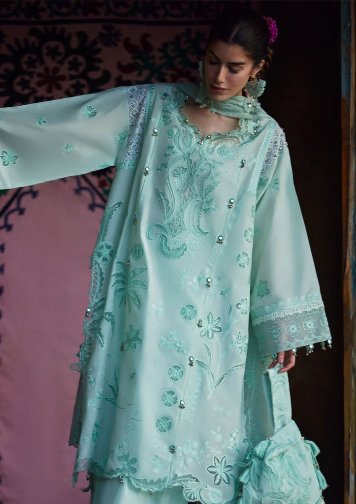 Manara Luxury Lawn 02